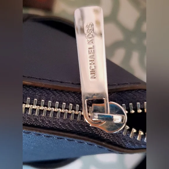 Michael Kors Navy Saffiano Leather Tote Bag - Picture 3 of 11